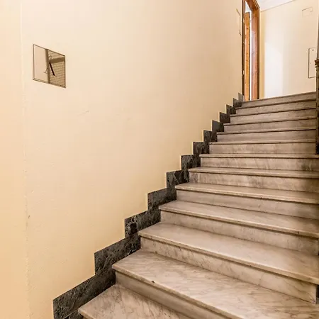 Cdr 190 - Vaticano Apartman *